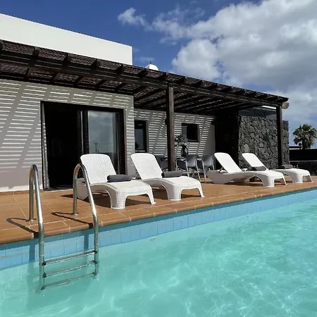La Isla Playa Blanca Private Pool * Πλάγια Μπλάνκα